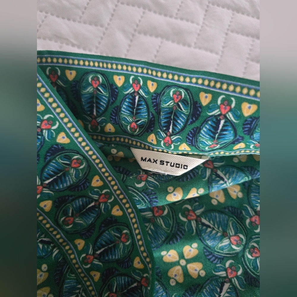 Maxstudio Floral Green Kimono Top - Picture 3 of 6
